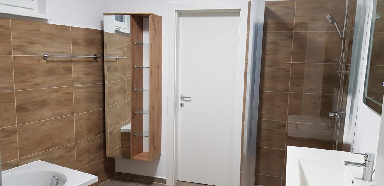 Zentrum 2 Moerbisch Mörbisch am See Екстериор снимка